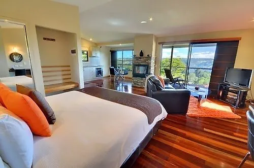 Blue Summit Cottages Maleny Lodge
